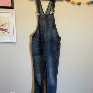Skinny overalls